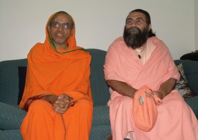 Con S.S. Swami Tattvavidananda Saraswati